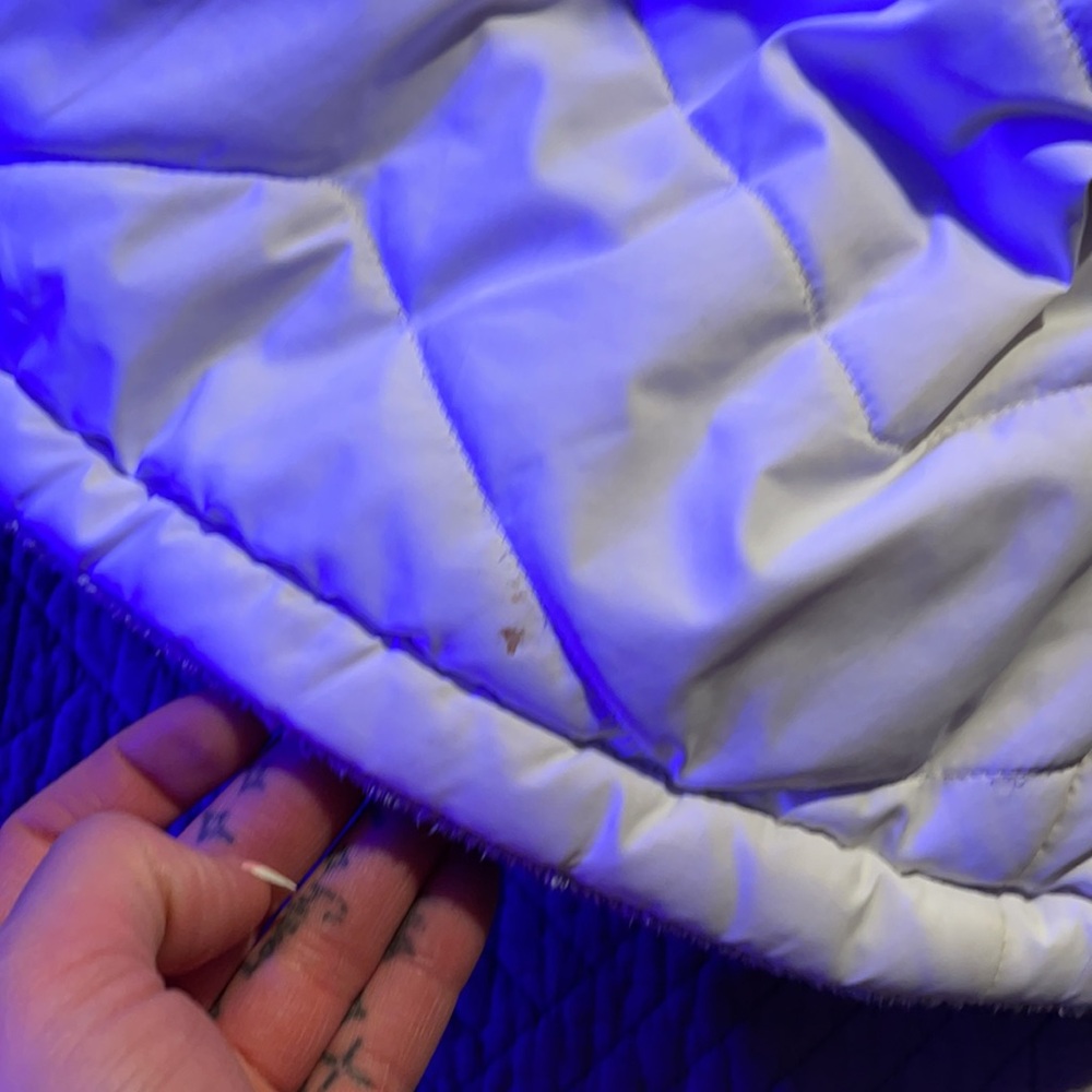 Super cute cinched waist white coat with fur inside - Picture 8 of 8